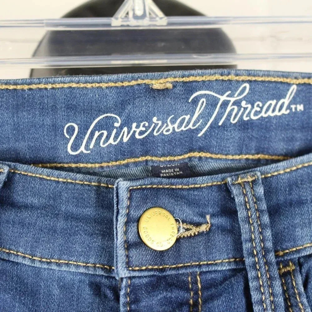 women's Universal Thread Jeans - Picture 4 of 7